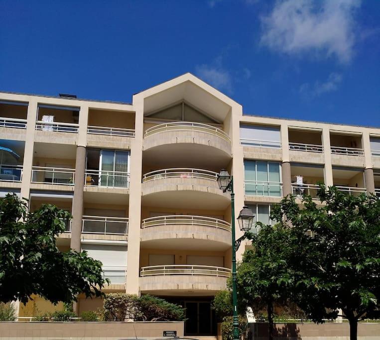 Les Sables-dʼOlonne Appartement 2 Pieces Avec Une Grande Terrasse, 3 Etoiles, Wifi, Box Pour Vehicule Et Velos מראה חיצוני תמונה